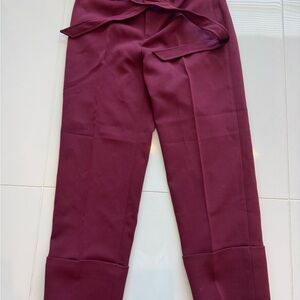 Club Monaco, maroon, cropped pants.